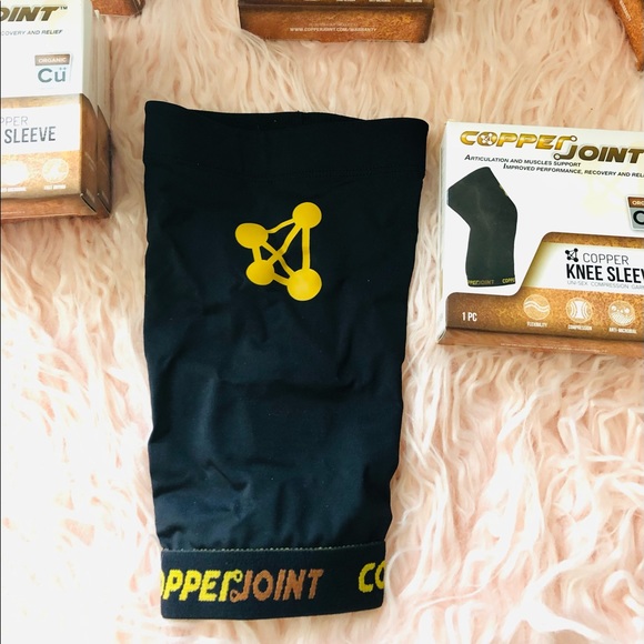 CopperJoint Knee Compression Sleeve Knee Support for Women & Men - Picture 6 of 11